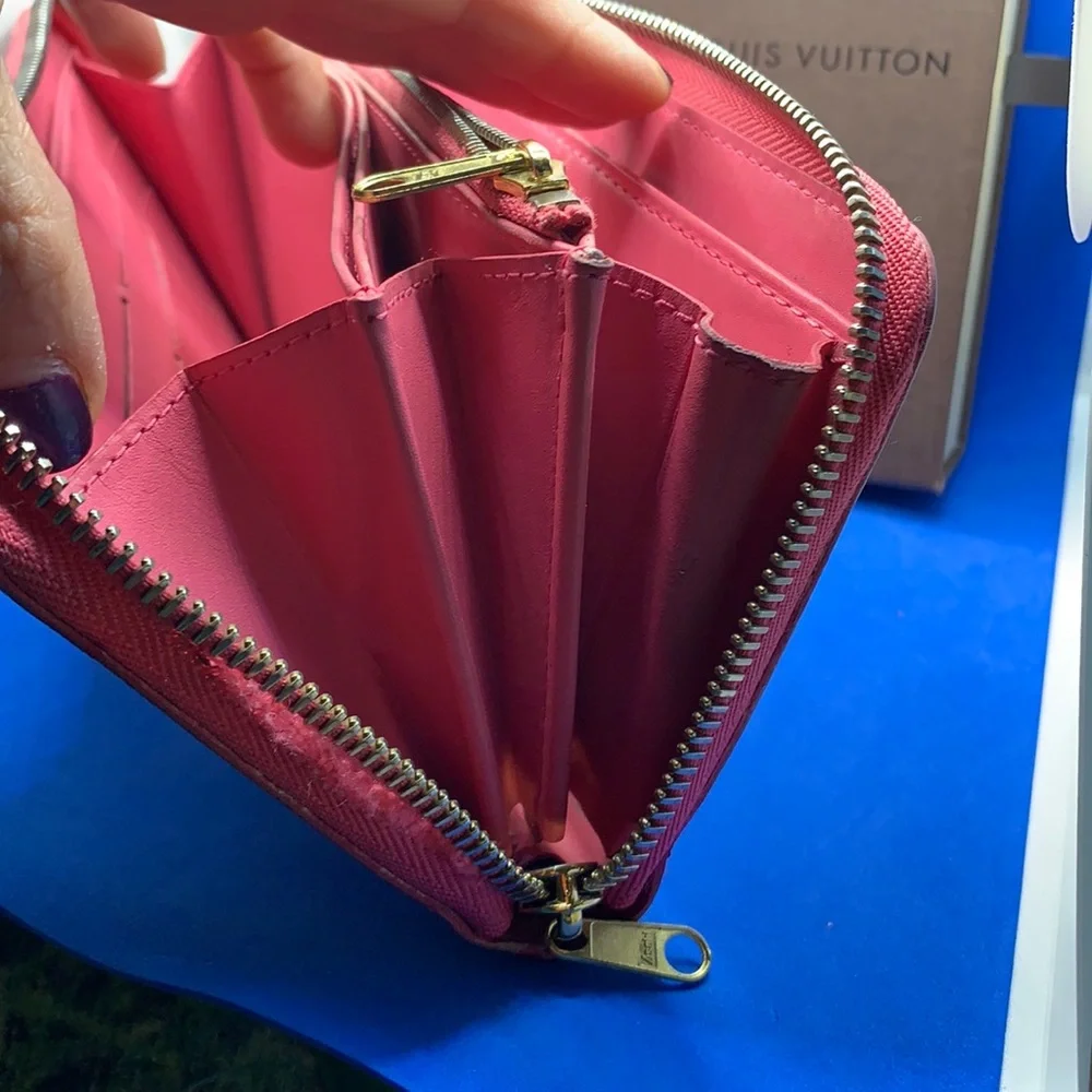 💖 💝 LOUIS VUITTON‎ Vernice pink/ gold patent Leather Zippy Wallet - Picture 4 of 13
